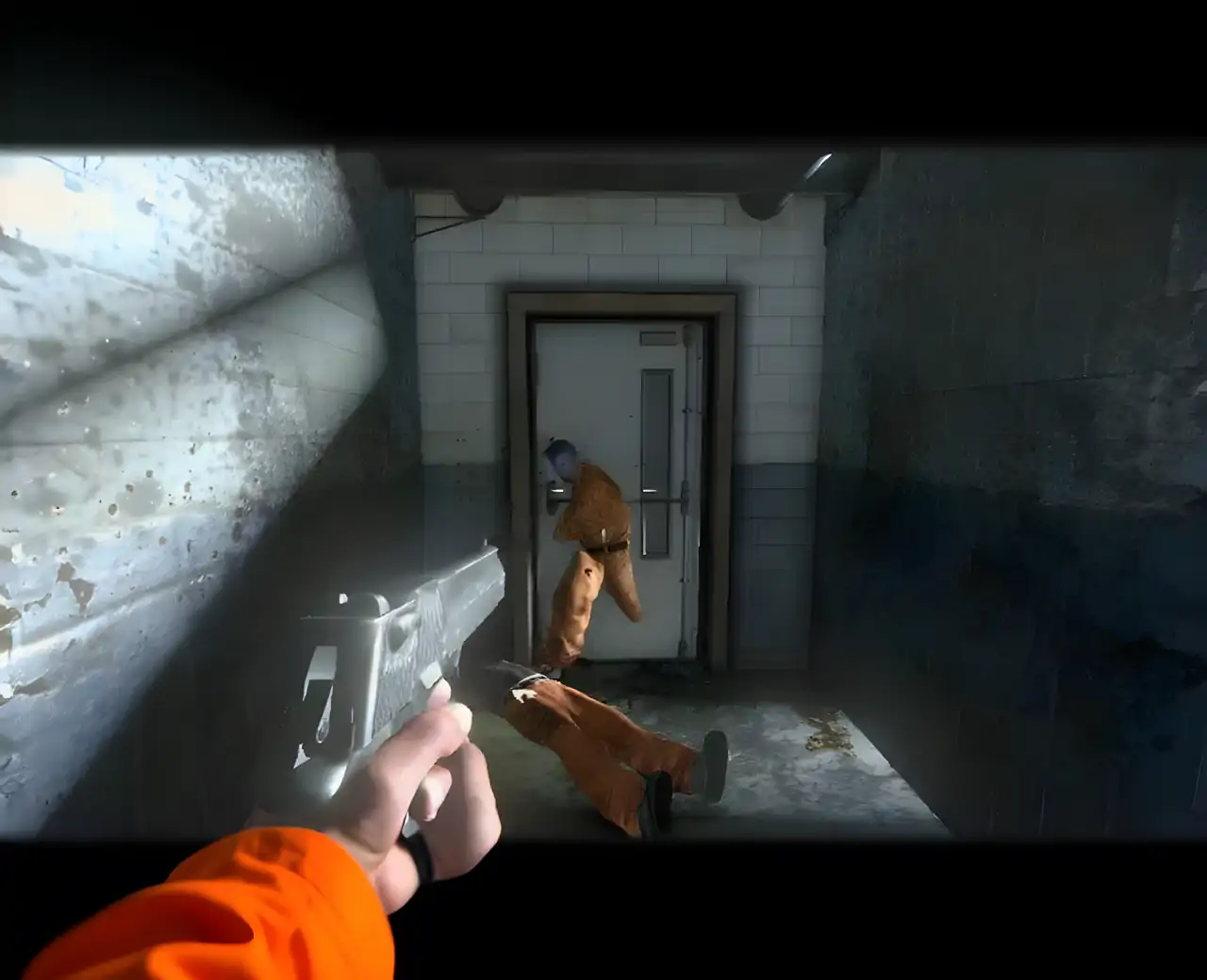 逃离可怕的鬼屋