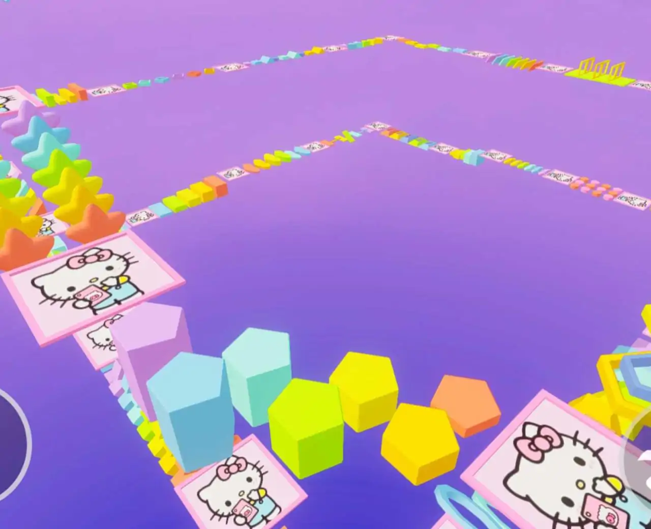 凯蒂猫换装跑酷-暑假版