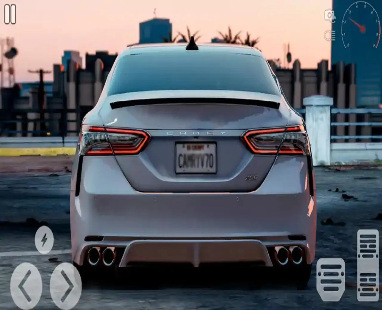 丰田凯美瑞：城市驾驶