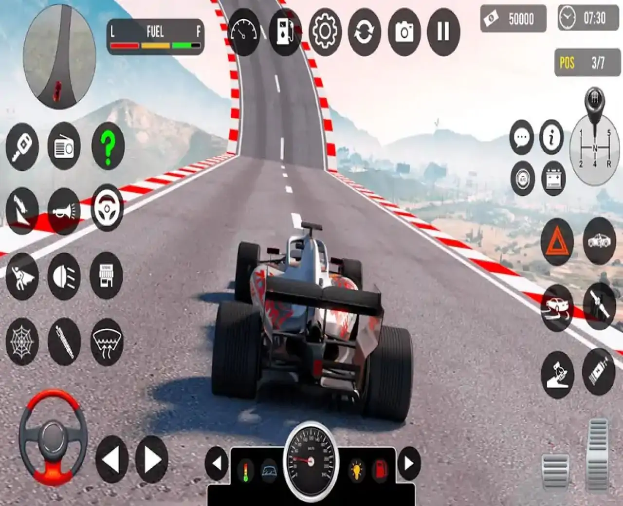 公式车：巨型坡道游戏