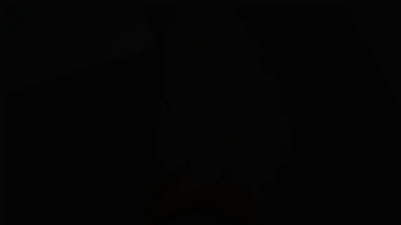 奇怪的游泳池